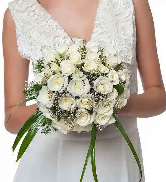 Mutlu Günler Beyaz Gül Gelin Buketi Çiçeği